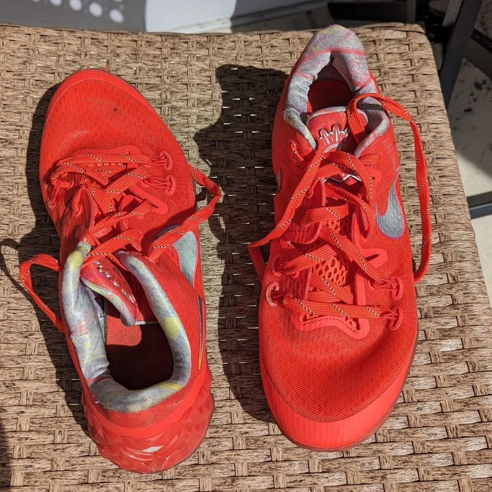 Nike Shoes Man's Kobe Venomenon Running Size 10 Red Basketball Athletic Sporty